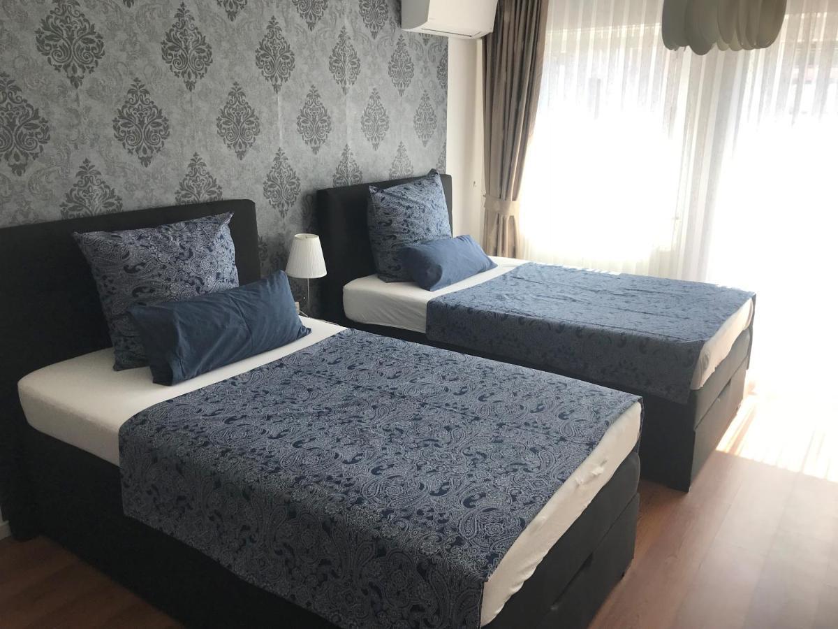 Maxim Apartments ماينتس المظهر الخارجي الصورة