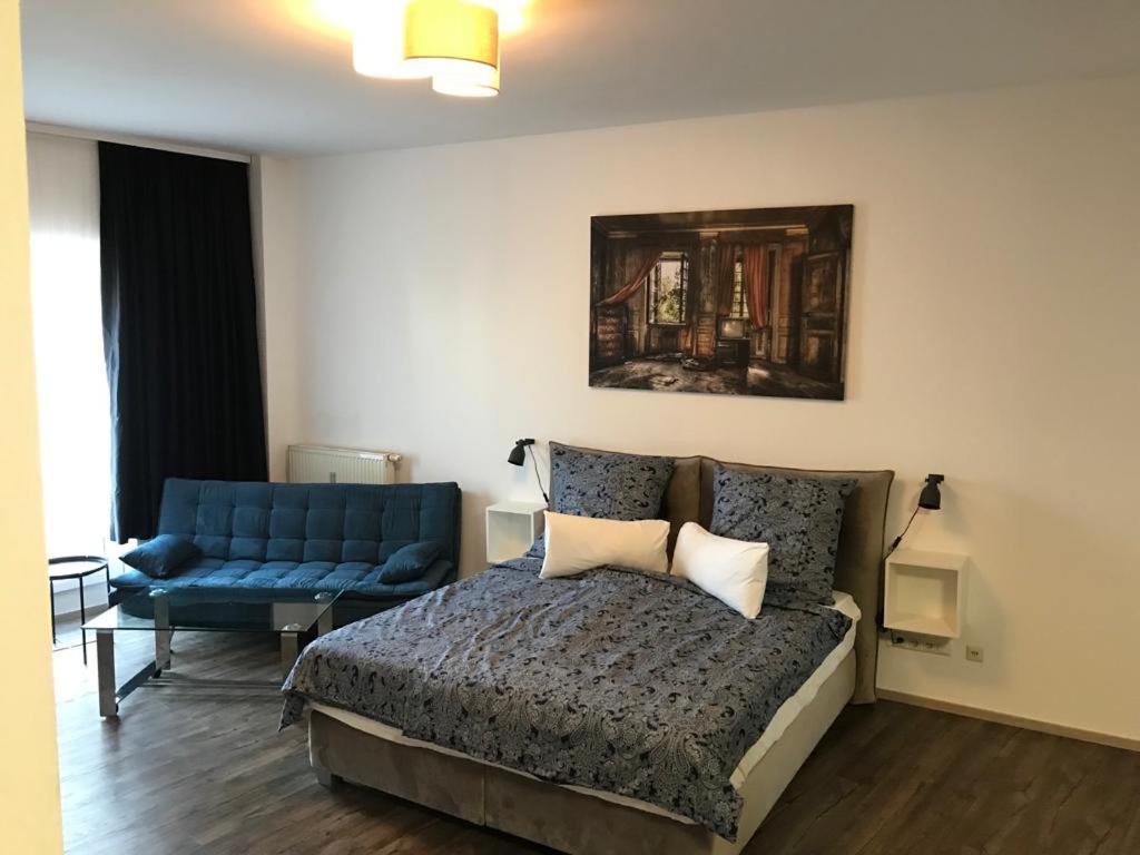 Maxim Apartments ماينتس المظهر الخارجي الصورة