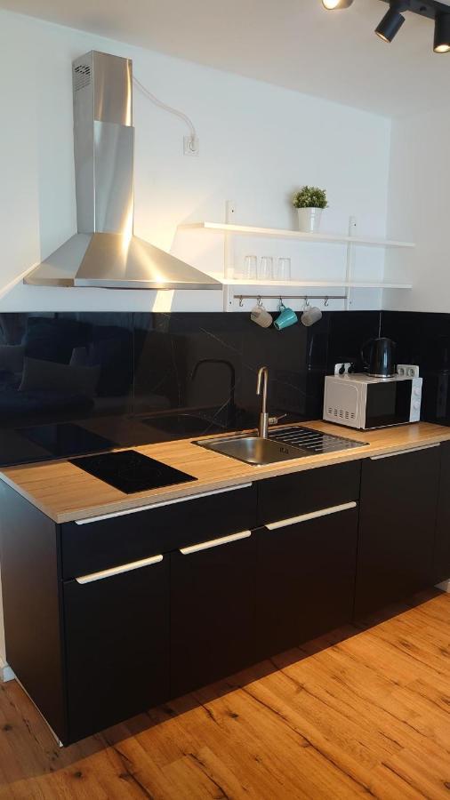 Maxim Apartments ماينتس المظهر الخارجي الصورة