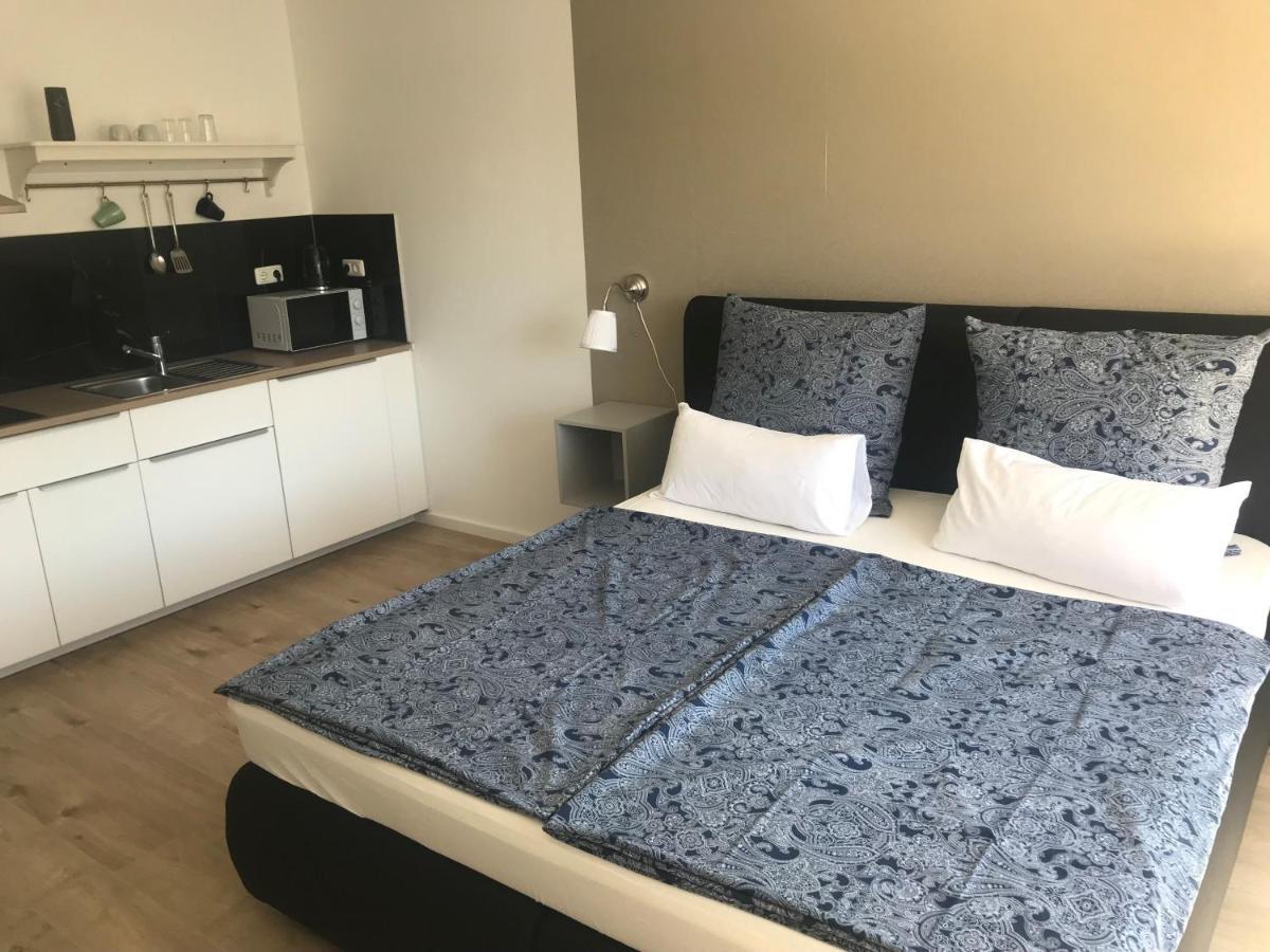 Maxim Apartments ماينتس المظهر الخارجي الصورة