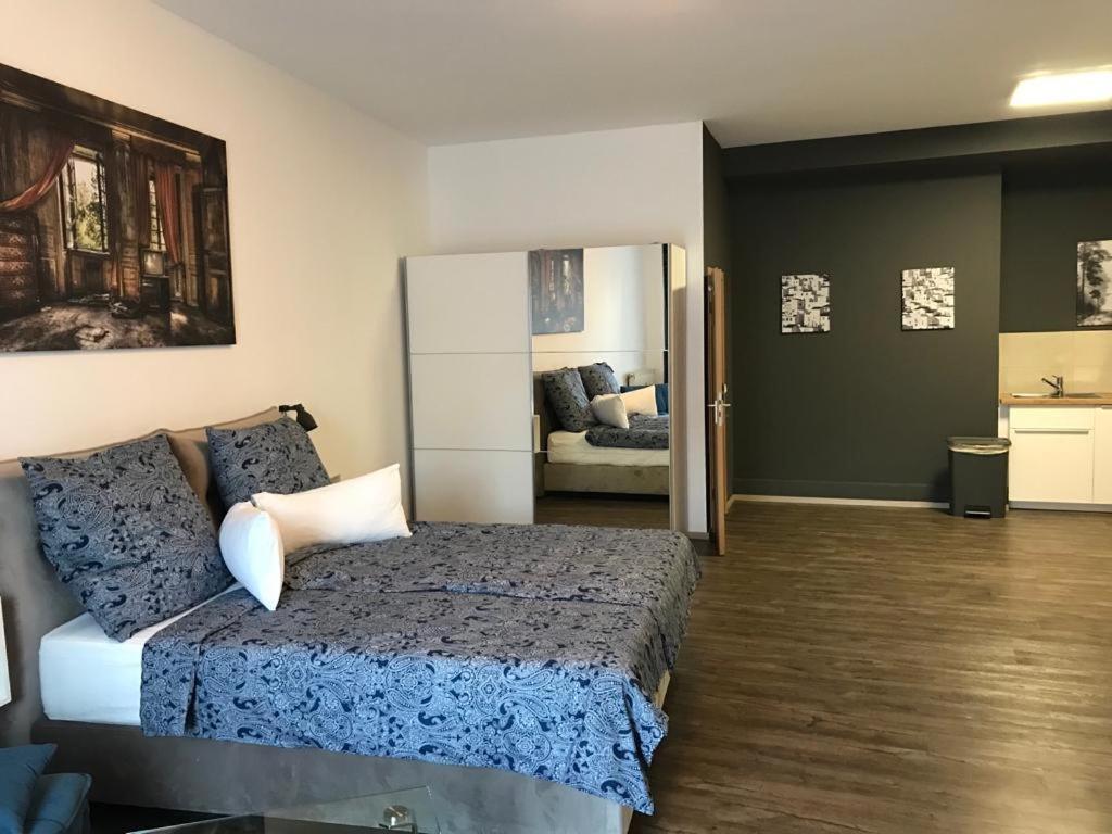 Maxim Apartments ماينتس المظهر الخارجي الصورة